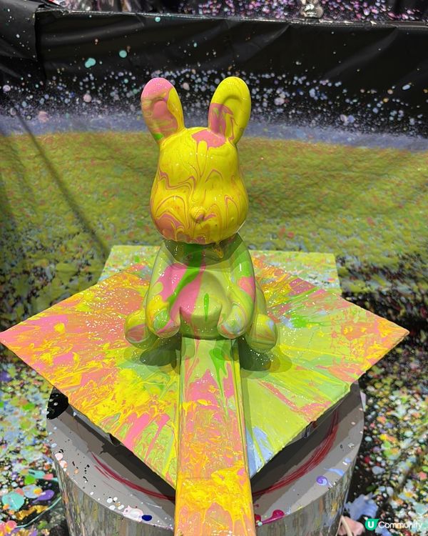 Aura 一詞源自德語,意譯｢靈光｣,由德國哲學家Walte...