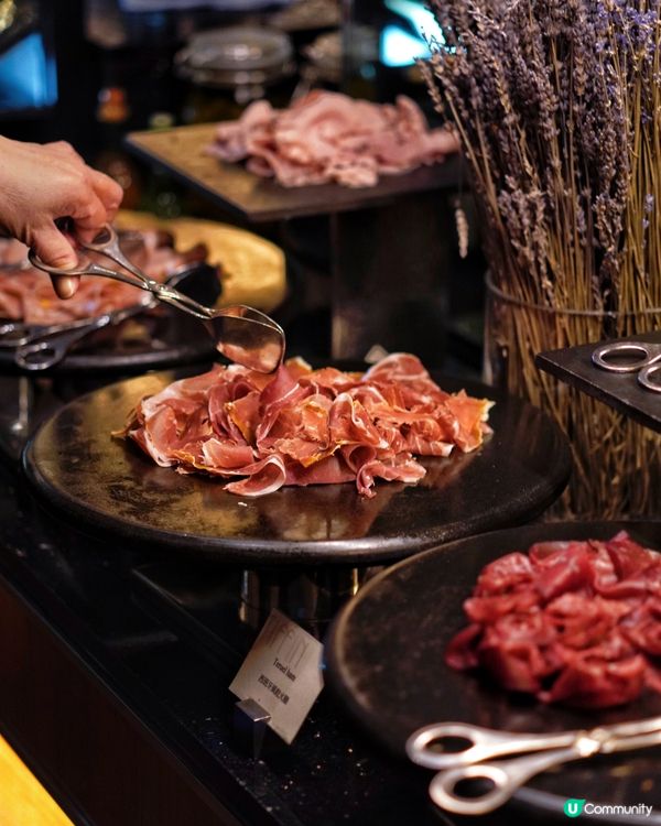 灣仔酒店新出蠔門蟹宴🦞  值唔值回票價？ 🤔