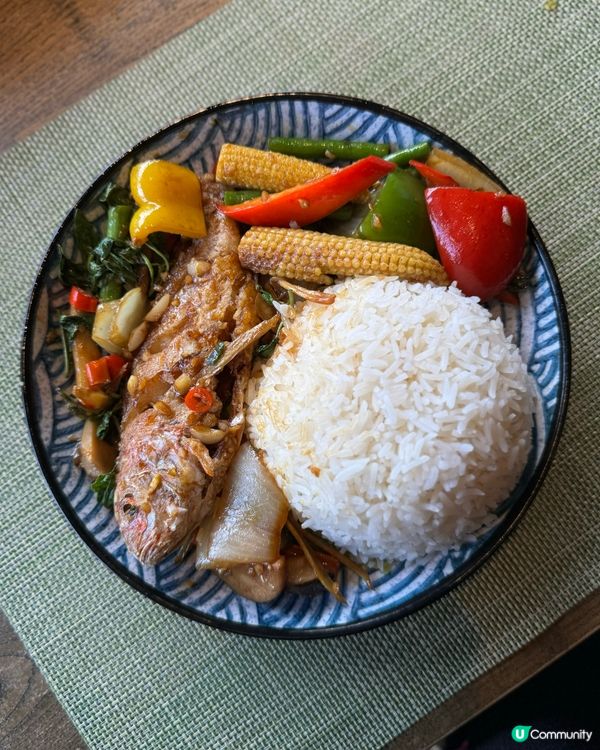 西灣河海濱嘆泰越風情 🌴☀️