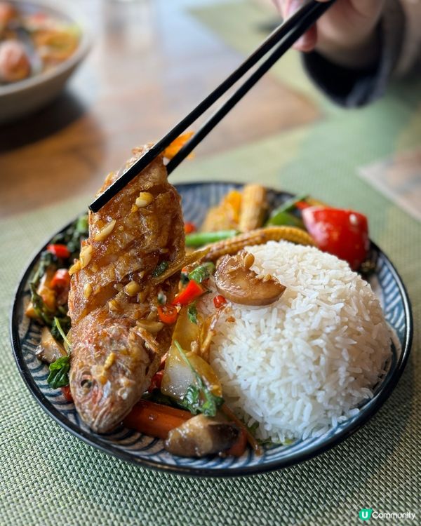 西灣河海濱嘆泰越風情 🌴☀️