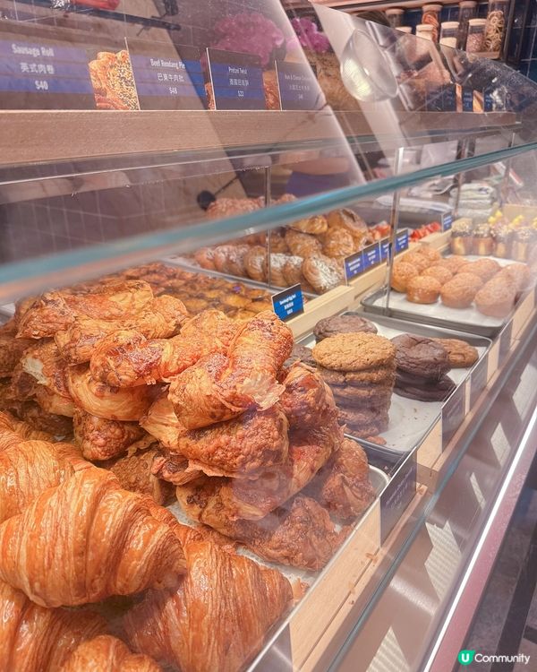 Bake House 新出楊枝甘露菠蘿包