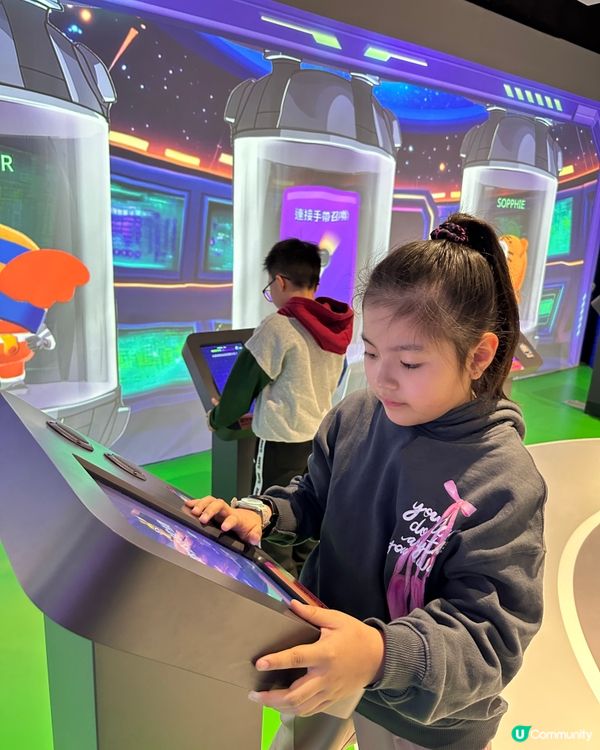 玩樂新場 ｢Ganarova 星際特工AI訓練營｣