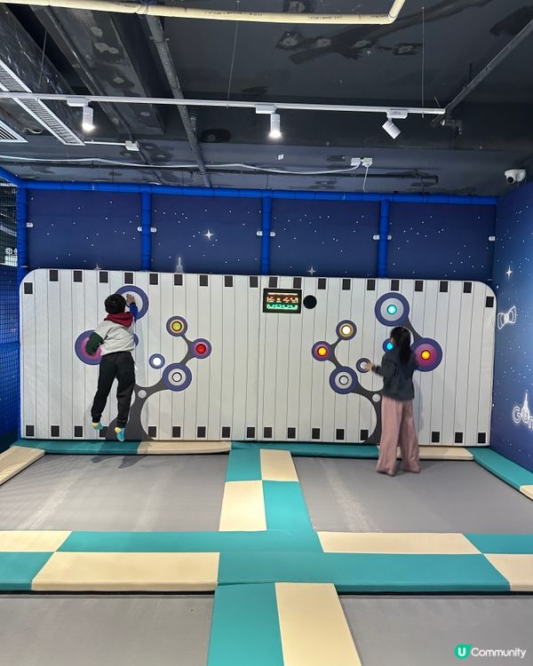 玩樂新場 ｢Ganarova 星際特工AI訓練營｣