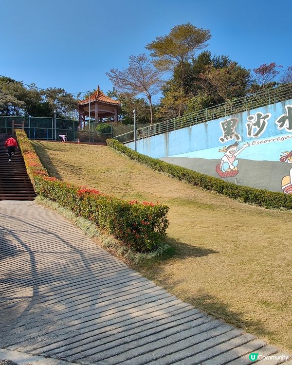 黑沙水庫 水塘 吊橋 滑草