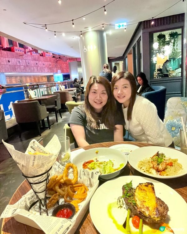 位於旺角朗豪坊❣︎The Sky Bar❣︎係一間西式酒吧餐...