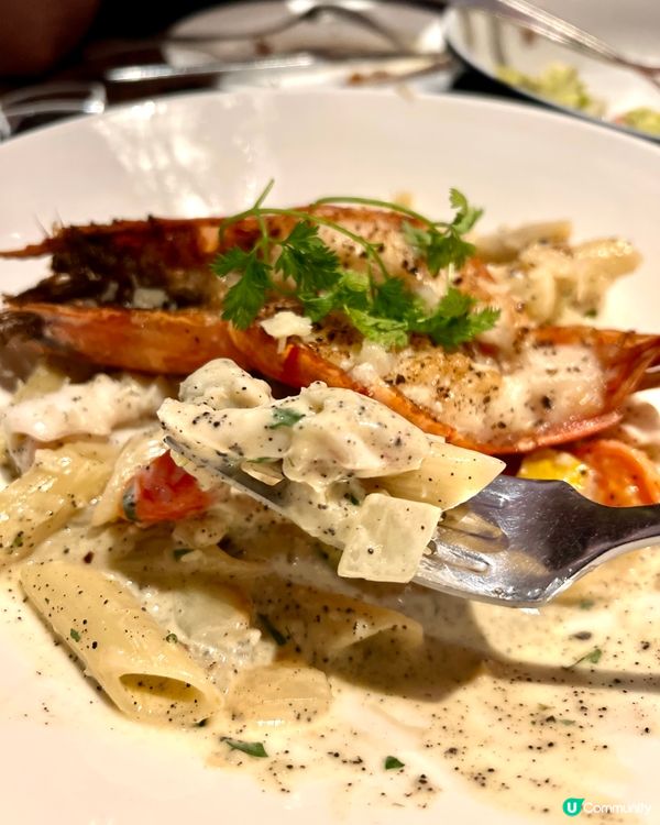 位於旺角朗豪坊❣︎The Sky Bar❣︎係一間西式酒吧餐...