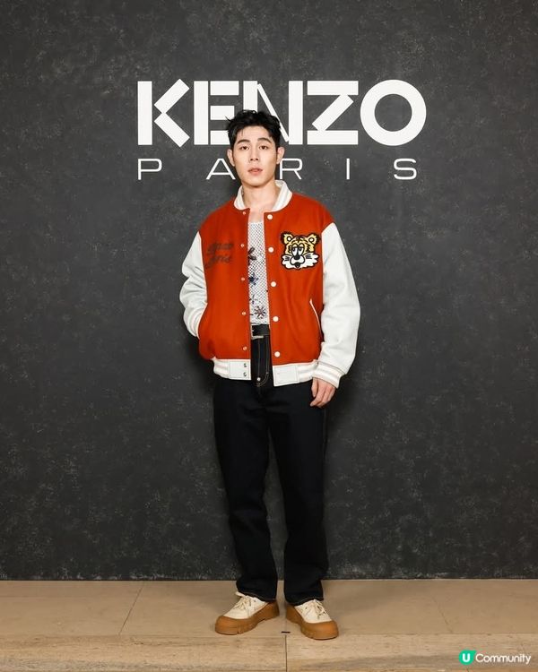 巴黎男裝周直擊 姜濤全黑西裝型
格登場