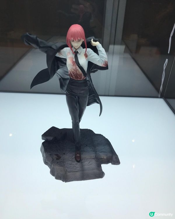 東京漫畫咖啡店內的動漫角色公仔