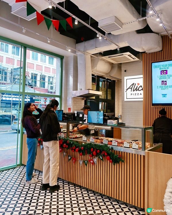 ## 🍕全球人氣羅馬薄餅登陸尖沙咀！🤩