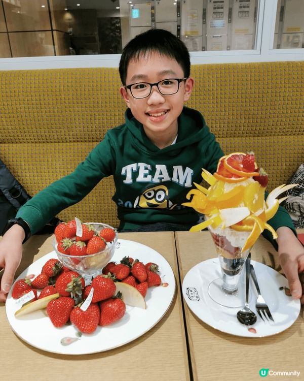 日本的甜品確實令人唾涎三尺, 欲罷不​能, 大小朋友都咁開心...