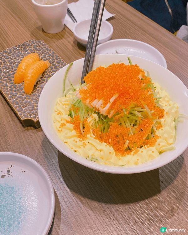 去機場大部分人都會去lounge食嘢，今次介紹嘅餐廳就係機場...