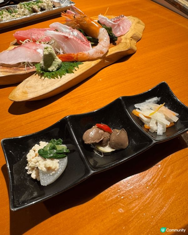 餐廳位於日本民居，佢嘅遊客唔多，全部都係本地人！餐廳靜靜地咁...