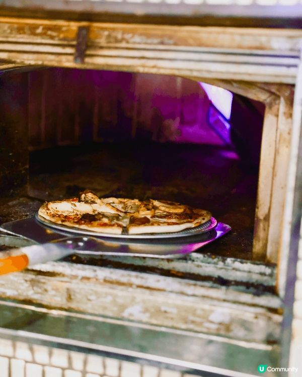 中環隱世餐廳，發現咗有間超抵食嘅lunch set。啲Piz...