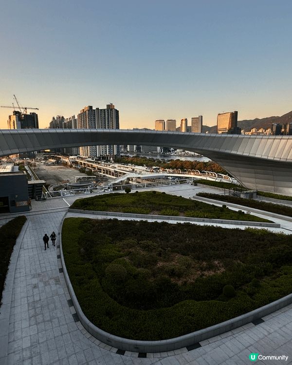 位於啟德郵輪碼頭的親子餐廳，除咗可以在郵輪碼頭公園觀看日落、...