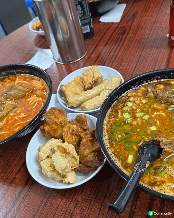 兩張觀塘華記燒鵝叉燒香脆10分好味，後兩幅荃灣名物熱香餅漢堡...