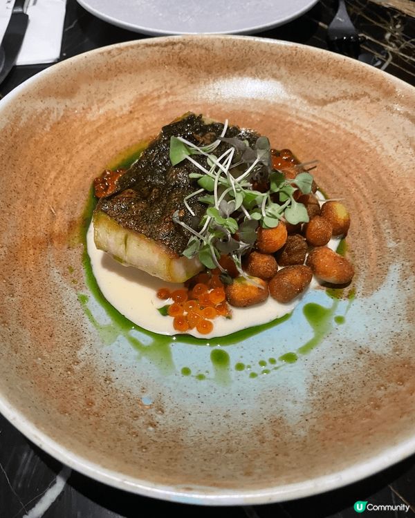 位置尖沙咀嘅低調西餐，同友人去食生日飯，點左個二人餐，由bo...