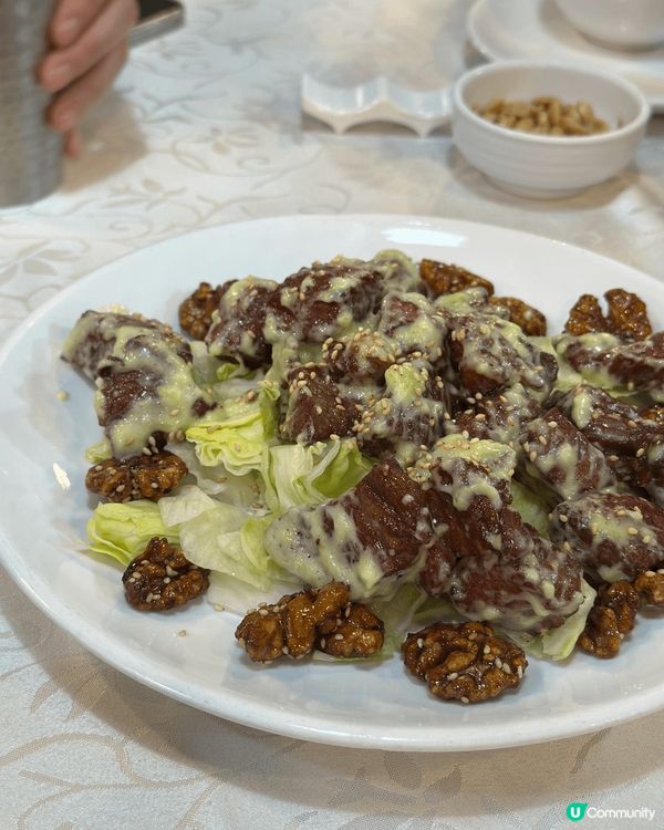 最近去咗深水埗金豪酒家食夜晚，青山道17號，佢個炸瀨尿蝦起晒...