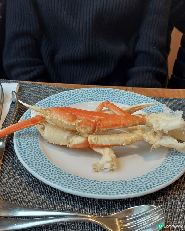 朗廷酒店自助午餐，環境舒適，服務員有禮貌，甜品美味，竟然有蒸...