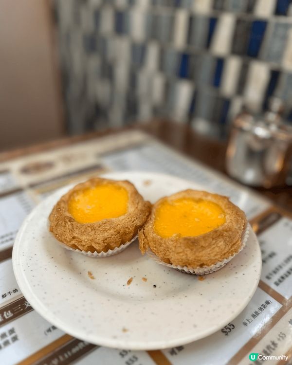 位於跑馬地的祥興咖啡室，以蛋撻最為馳名，佢嘅撻皮入囗酥脆，蛋...