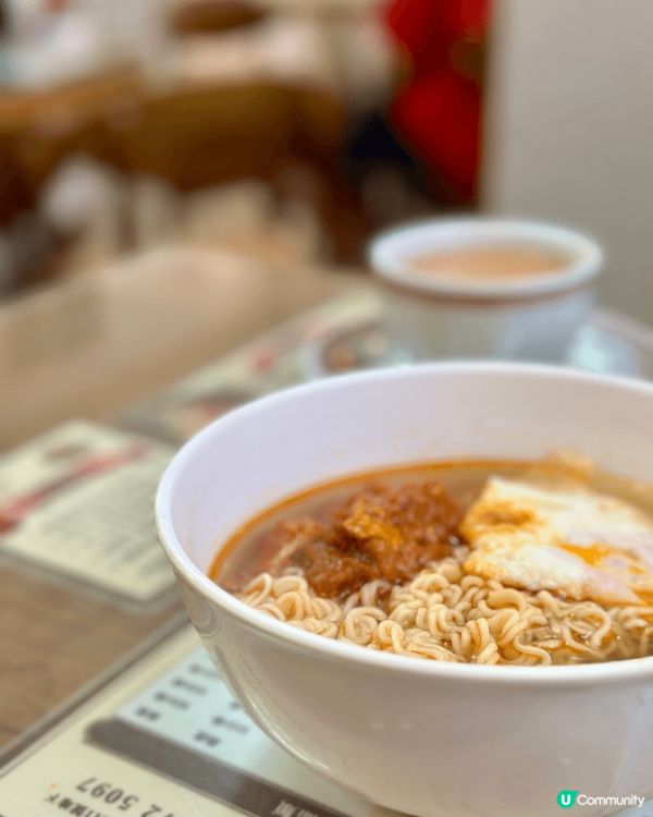 位於跑馬地的祥興咖啡室，以蛋撻最為馳名，佢嘅撻皮入囗酥脆，蛋...