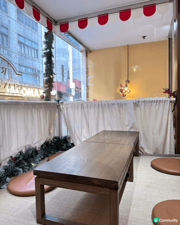 日系昭和風cafe～除左飲品打卡able外，店內同門口佈置都...