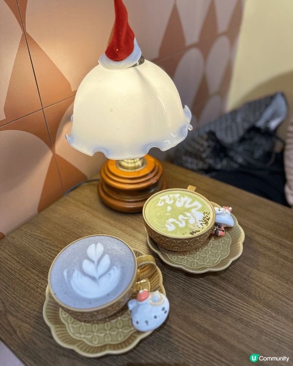 日系昭和風cafe～除左飲品打卡able外，店內同門口佈置都...