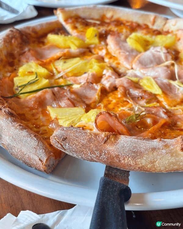 California Pizza Kitchen餐廳環境舒適...