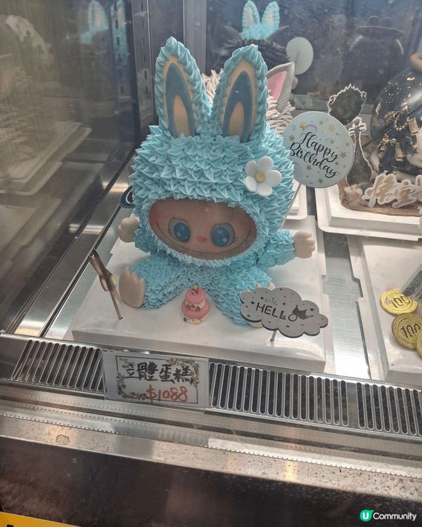 依間西餅店都幾跟得上潮流，labubu既造型蛋糕都整得神似，...