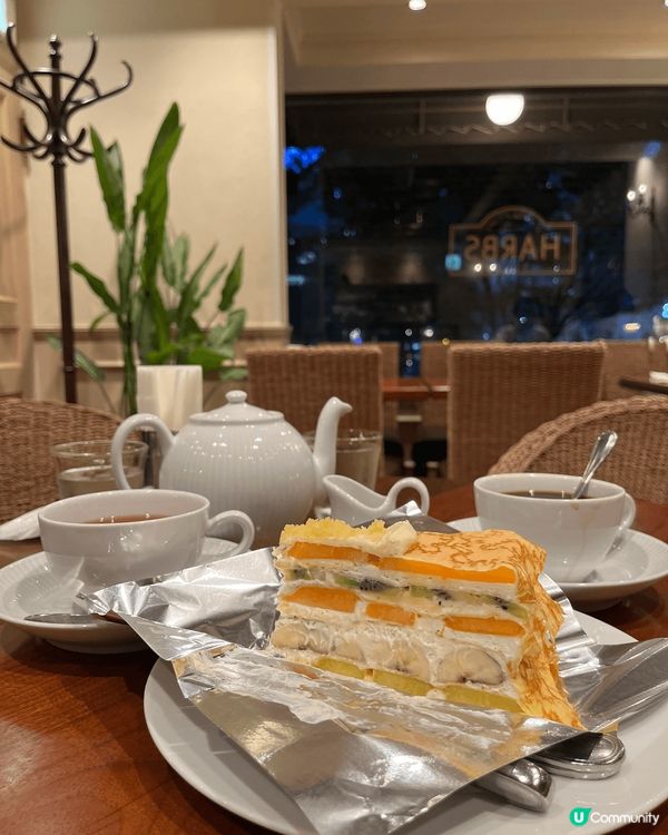 作為 cafe同甜品愛好者，遊名古屋一定去榮區嘅Harbs本...