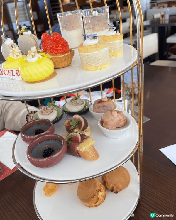 去香港唔同嘅酒店食唔同嘅下午茶，享受不一樣的氣氛