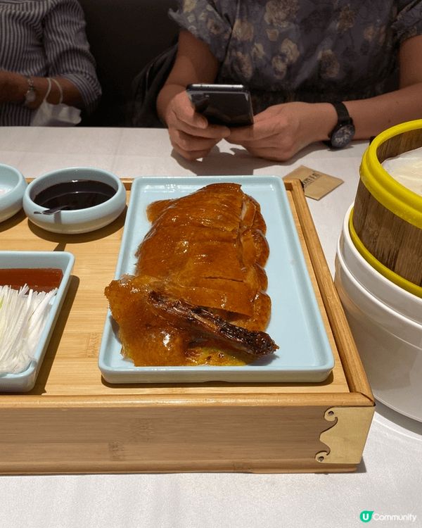 珠海食物真係又平又正, 服務態度更無可挑機, 唔怪個個港人都...