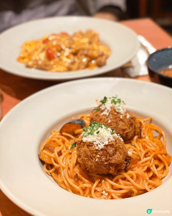 食完走嗰陣經過坐忘新鋪位排晒長龍