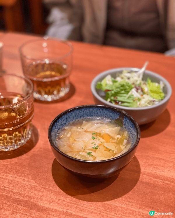 食完走嗰陣經過坐忘新鋪位排晒長龍