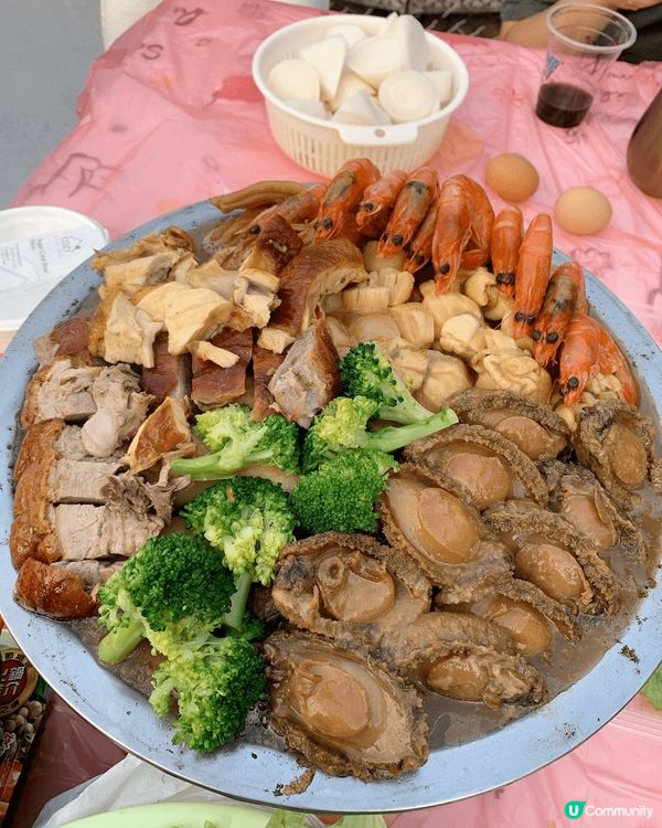 朋友自製蘿蔔糕，好足料好好味，啖啖燕窩甜品，食完仲可以留返個...