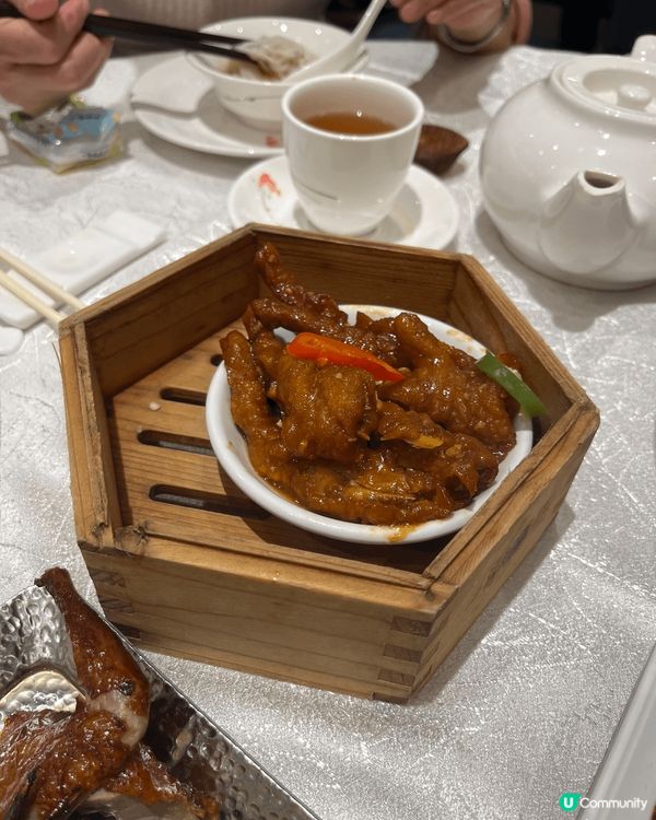 放假Family Day~當然同屋企人去飲下茶🤣