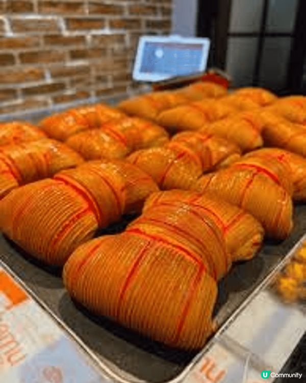 檸檬蝴蝶結酥是一款外形精緻、口感清新的甜點。這款美食通常由層...