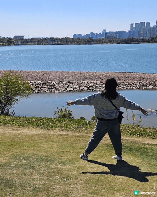 深圳人才公園，2個地鐵站中心后海或深大站，行去10mins左...