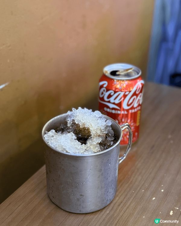 旺角新開張的泰國菜餐廳，餐廳的裝潢很地道，像是身處泰國街邊的...