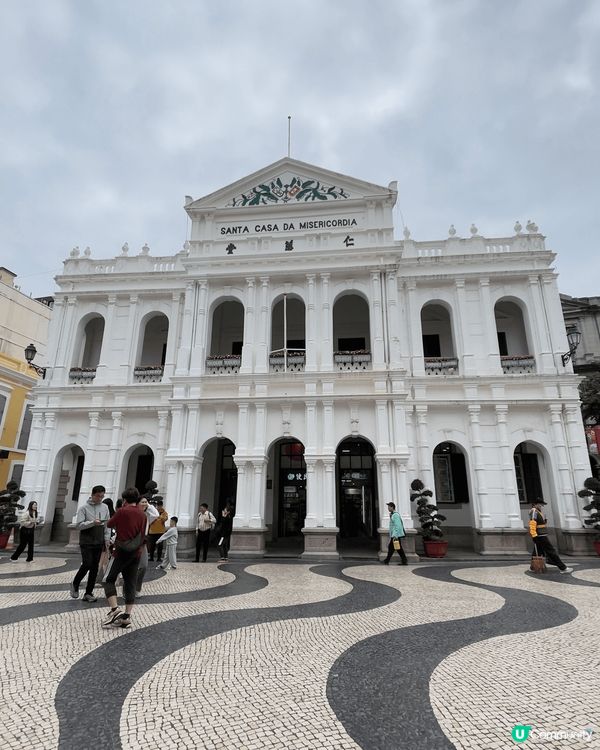 澳門最有代表性的景點大三巴牌坊和議事亭前地，還有每次去澳門必...