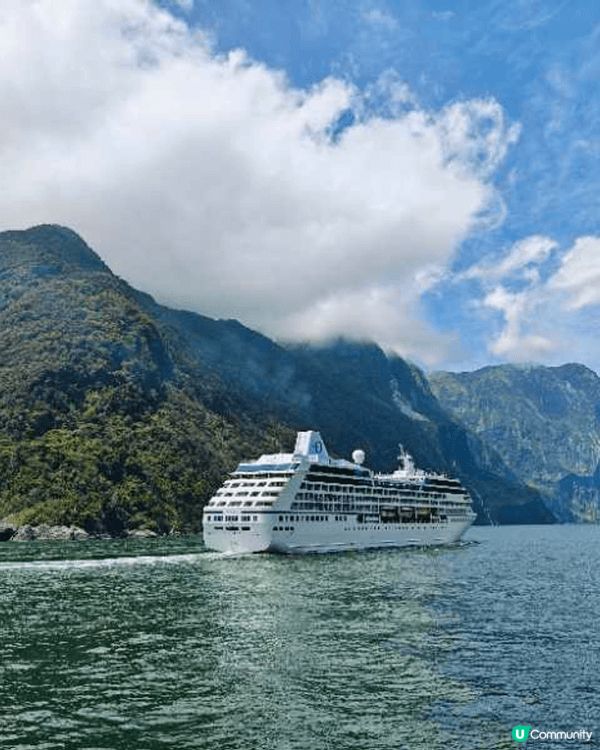 紐西蘭之旅 乘坐郵輪觀賞瀑布