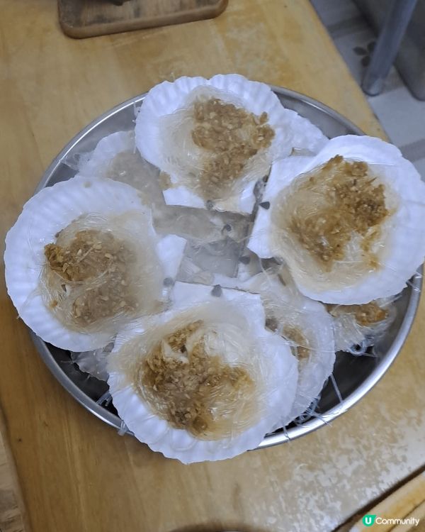 蒜蓉粉絲蒸扇貝是一道粵菜，非常受歡迎。做法簡單但味道豐富，這...