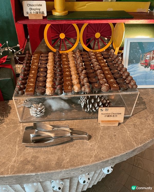 香港富麗敦海洋公園酒店自助餐，食物豐富，美味可口，環境優美。...