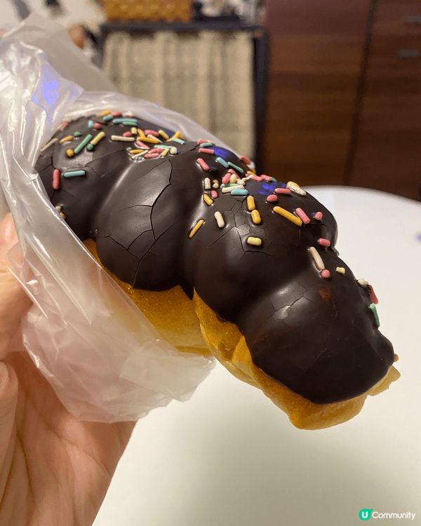 超級勁嘅拉花技術拉到隻天鵝，未飲都覺得心情好。tea set...