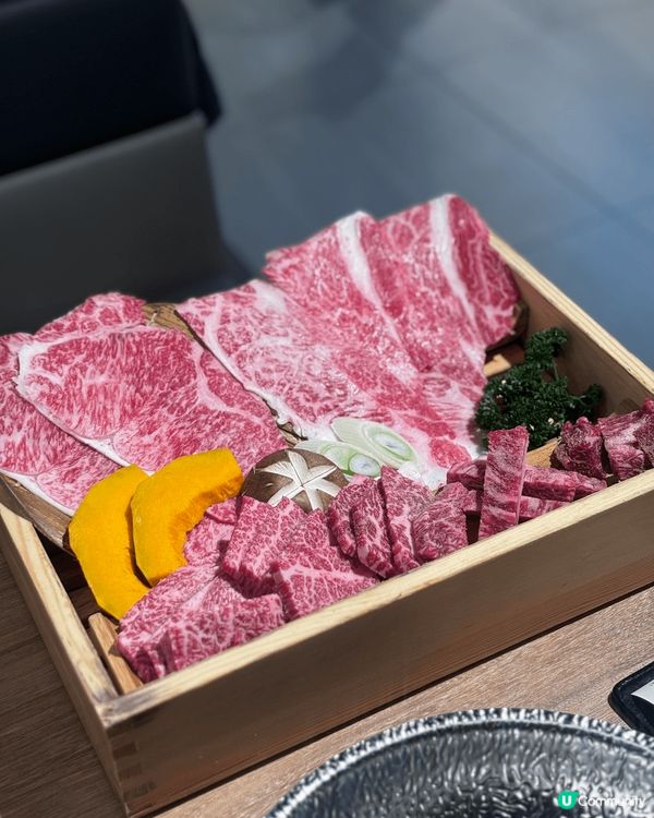 最近在銅鑼灣超人氣的兩間麵包店，白松露麵包，真的很好吃！還有...