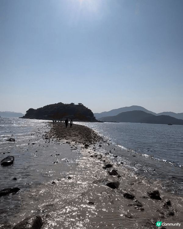 只要到西貢碼頭坐船15分鐘就可以到這個景色優美的橋咀島。西貢...