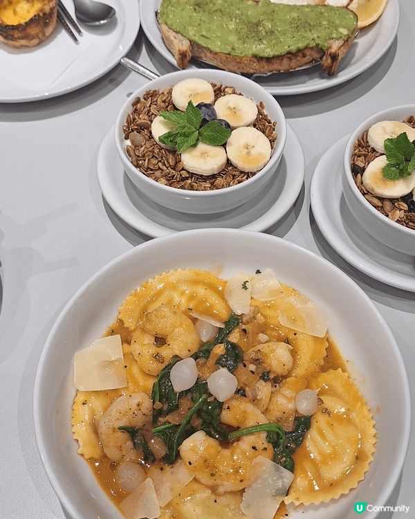 健康又好味的燕麥希臘乳酪，加上墨西哥雞肉夾餅，低卡又美味的選...