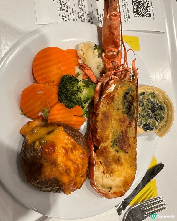 上面第一幅係澳門樂宮曲奇，喺香港都有得買。