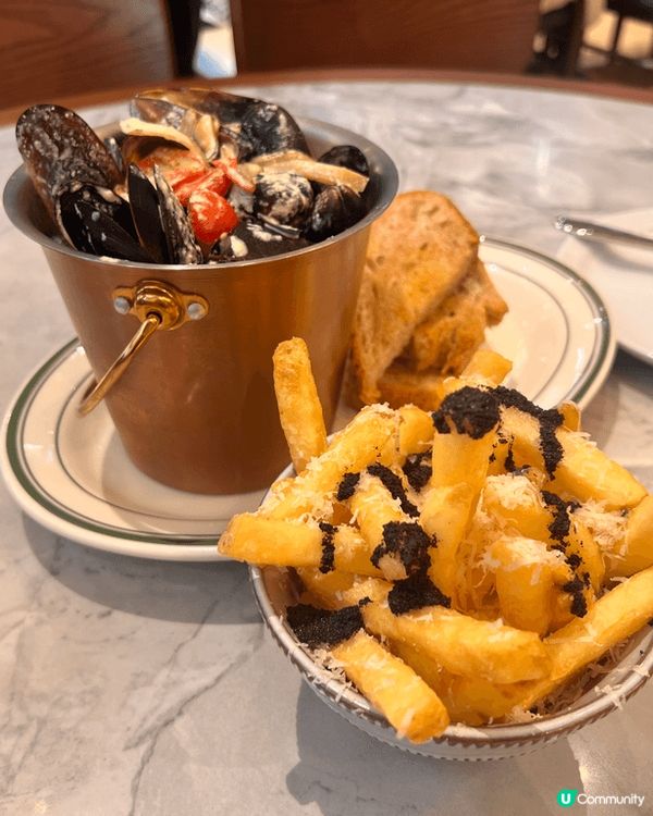 啟德零售館三期The Pantry Club, 主菜煙熏豬仔...