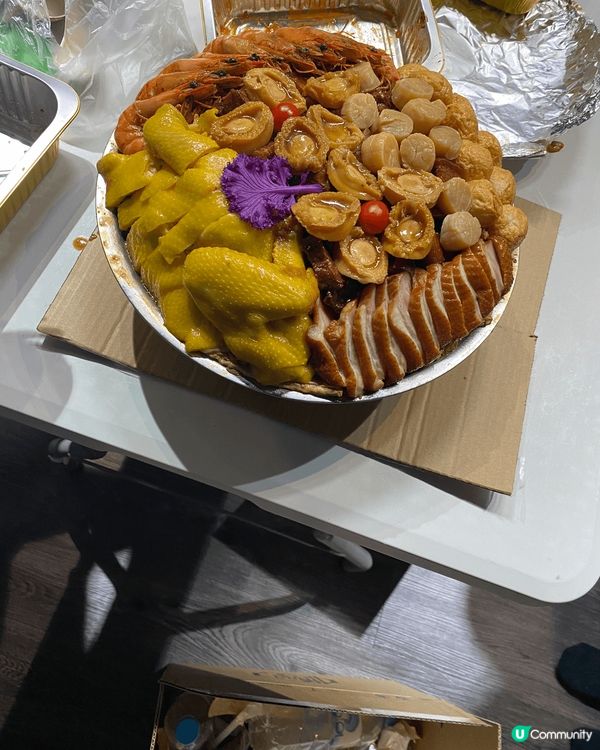 首先當然是飲茶約了同事去海港薈飲午茶，食物豐富又好味大家說說...