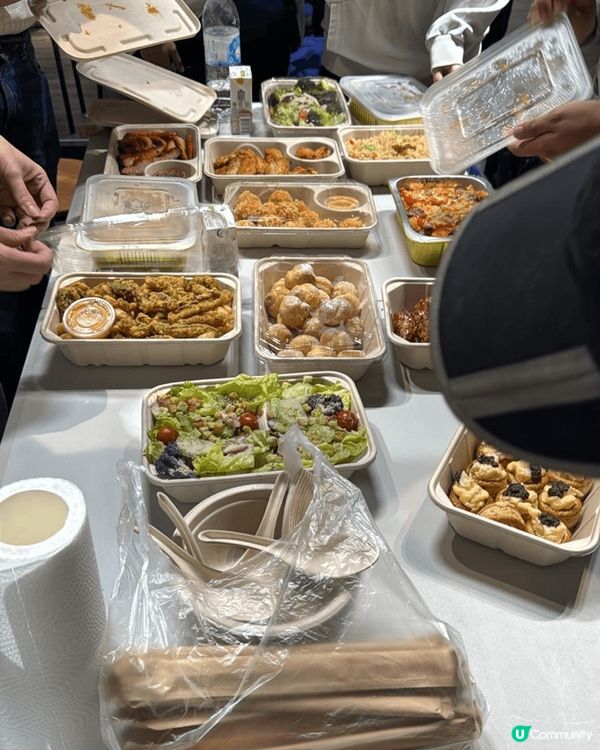 首先當然是飲茶約了同事去海港薈飲午茶，食物豐富又好味大家說說...